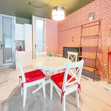 Loft 1 Bedroom Apartment In The Heart Of Athènes Extérieur photo